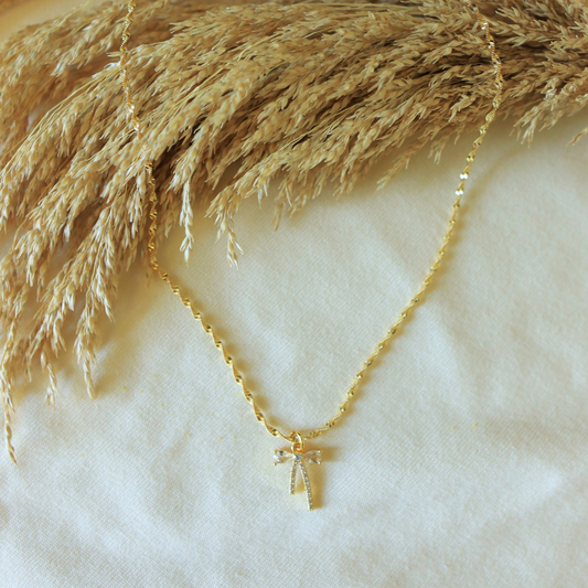 Dainty Bow Pendant Necklace – 18K Gold Plated Stainless Steel | 18” Twist Chain